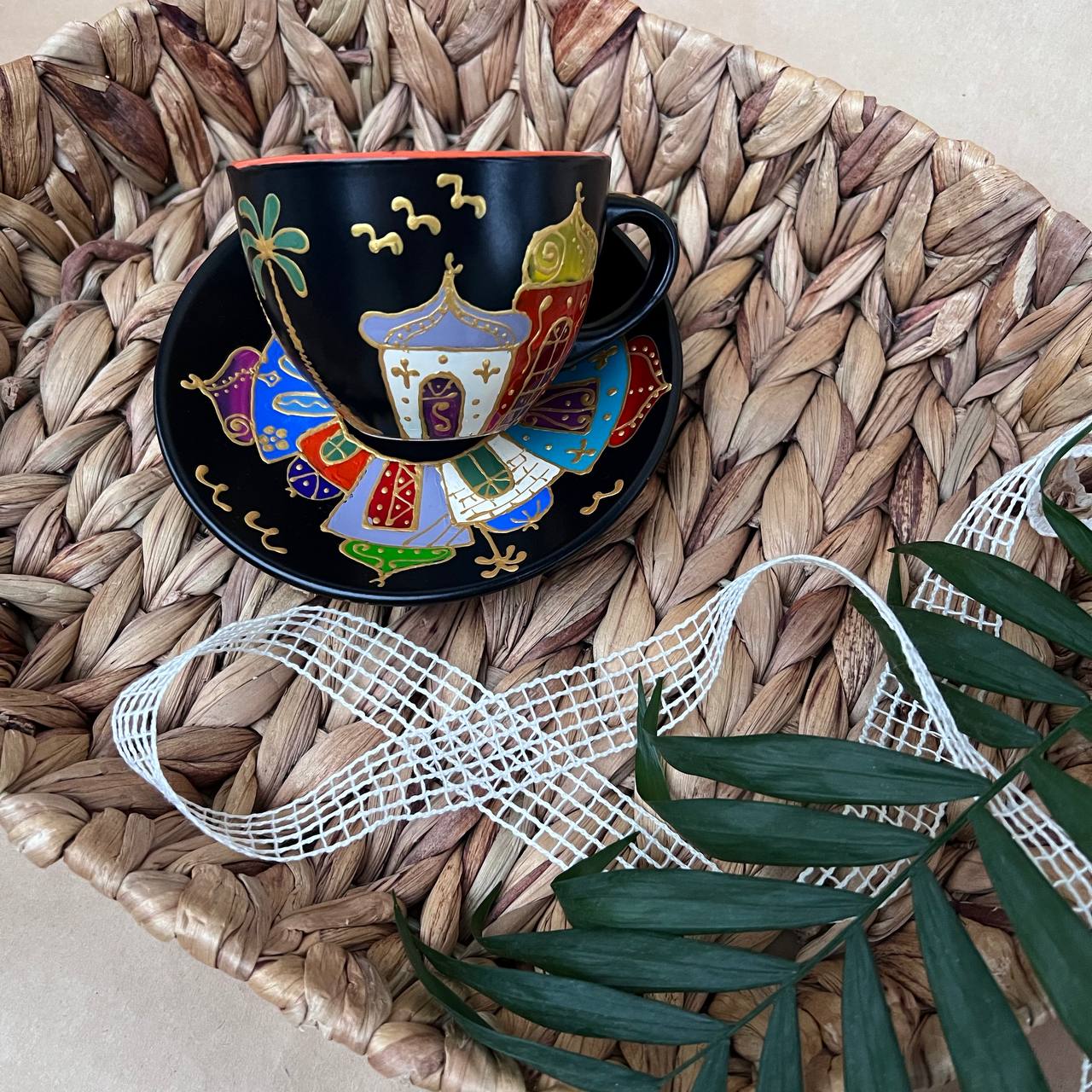 فناجين رسم يدوي حجم وسط